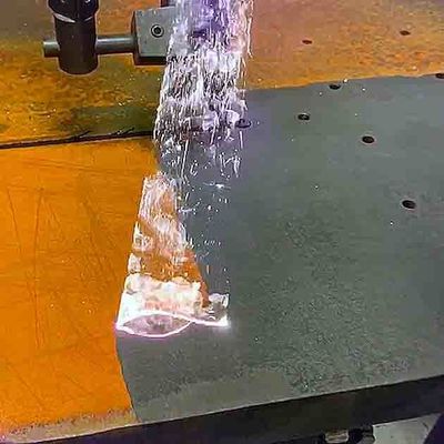 PW CW Optical Fiber Laser Cleaning Machine For Rust Removal Purple Horn 1000w